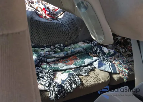 2001 Ford F-150 Lariat/Xl/Xlt z USA, uszkodzony, nr VIN 1FTRX17W51KC65862